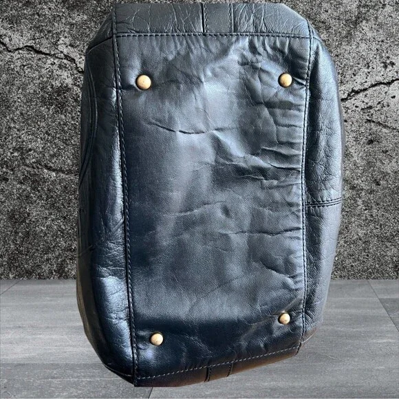 Juicy Couture Black Leather Shoulder Satchel Purse & Wristlet - Picture 12 of 16